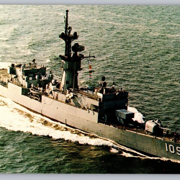 Postcard  Unposted  Warships [Frigates] Lot of 8 Historic Collection #1169 - Picture 1 of 16